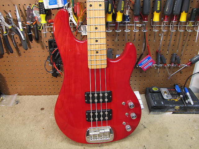 G&L L2000 Bass USA 1998 - Red