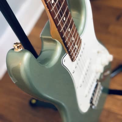 美品 fender player stratocaster sage green Fender Player Stratocaster Sage Green Metallic | Fender Player Strat