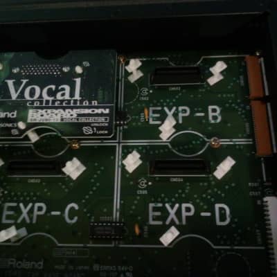 Roland JV-1080 64-Voice Synthesizer Module 1994 - 2001 - Black