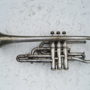 J.W. York & Sons Perfect Tone  1919 Silver image 4