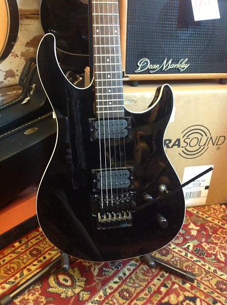 Peavey Predator Plus Black with Floyd Rose Locking Tremolo