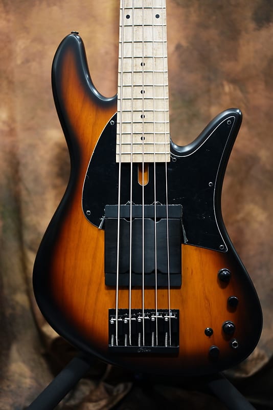 Emperor 5 Standard Classic - DEPOSIT – Fodera Guitars