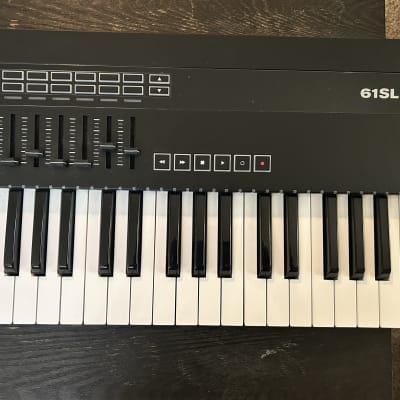 Novation ReMOTE 61 SL MKIII MIDI Controller 2018 - Present - Black