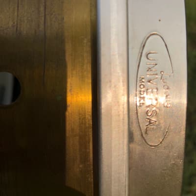 Ludwig Universal 6.5 Brass Snare 1941 (one-year-only model) - Brass / Nickel image 3