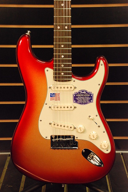 Fender Stratocaster アメリカンデラックス Fender American Deluxe Stratocaster Maple Fingerboard Chrome