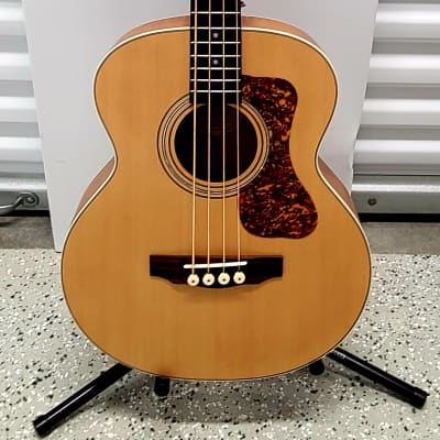 Guild Jumbo Junior Acoustic-Electric Bass, 23 3/4" Short-Scale, Solid Sitka Spruce Top image 1