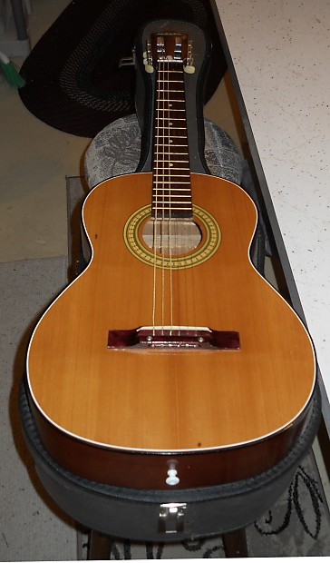 Decca discount classical guitar