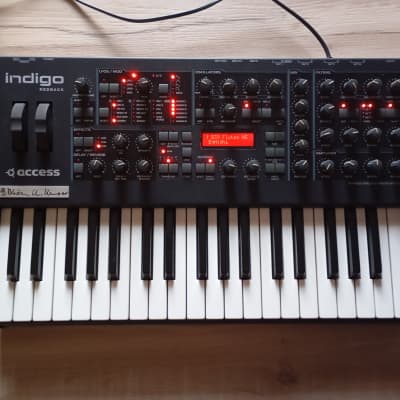 Access Virus Indigo 2 REDBACK LIMITED EDITION only 500 ever made! 37-Key Digital Synthesizer 2010s Black with signature