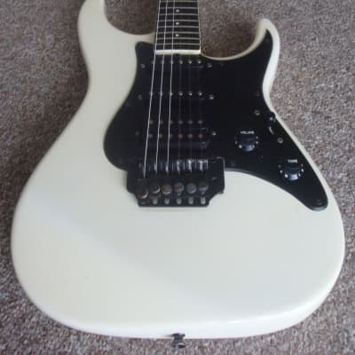80年代国産エレキギター FERNANDES FR-55 ショートスケール