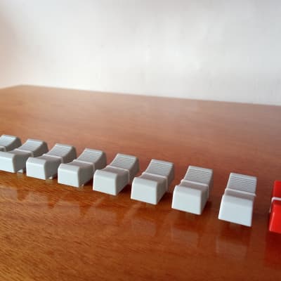 Zoom R16 / R24 - Complete set of slider knob image 2