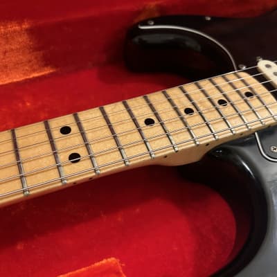 Vintage Fender Stratocaster  1975-1976  Tuxedo Black image 6