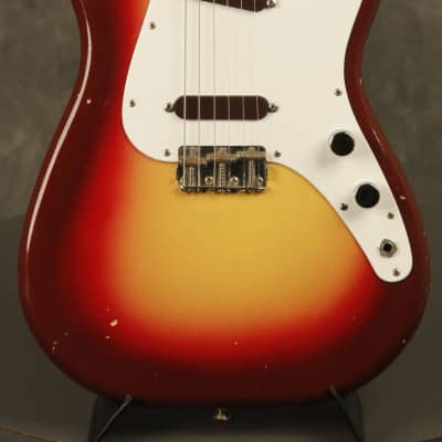 Fender Duo-Sonic with Rosewood Fretboard 1959 - 1964 | Reverb