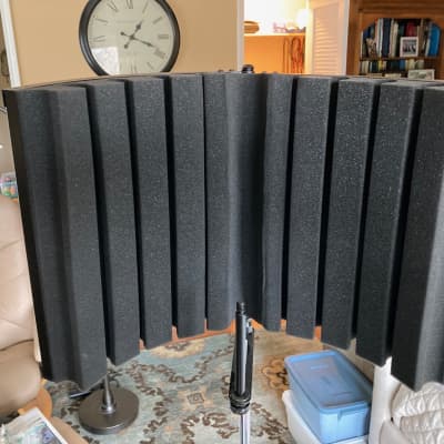 CAD VocalShield VS1 Foldable Stand Mounted Acoustic Shield | Reverb