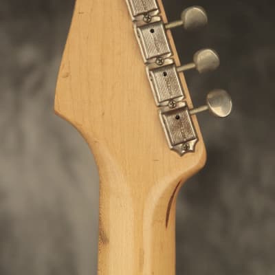 original 1957 Fender Stratocaster Sunburst w/orig. tweed case image 13