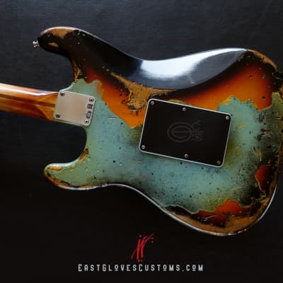 Fender Stratocaster Daphne Blue/Sunburst Heavy Aged Relic [$180 OFF for Limited Time Only] image 2