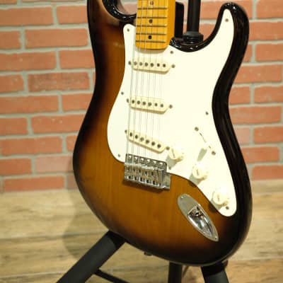Fender Eric Johnson Signature '54 "Virginia" Stratocaster - *store floor demo image 2