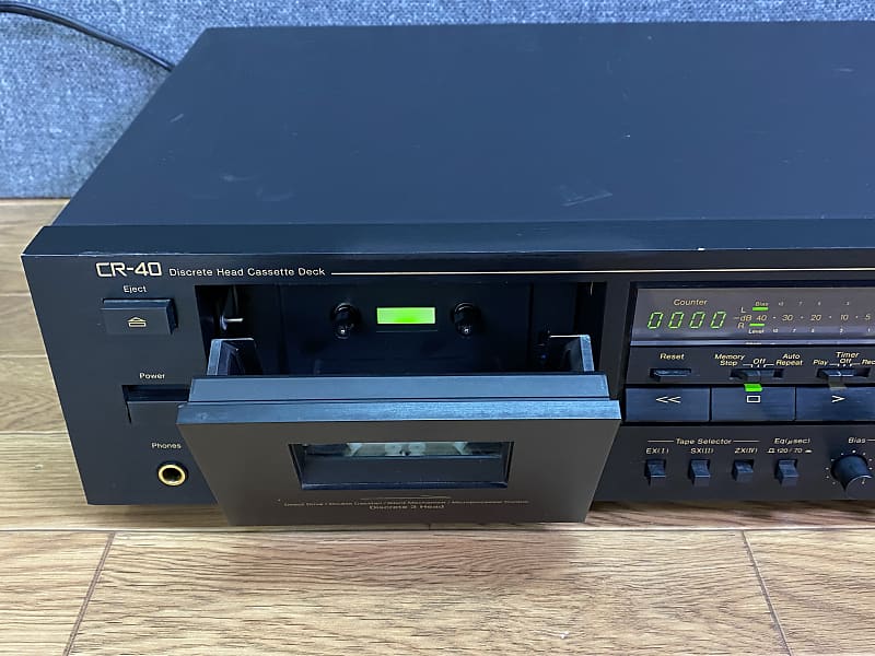 Nakamichi CR-40 Discrete Head Cassette Deck in Excellent Nakamichi CR-40 Discrete Head Cassette Deck in Excellent