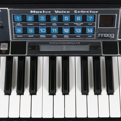 Moog Polymoog Keyboard model 280a + Polypedal Controller + stand + case + manual (serviced) Bild 11