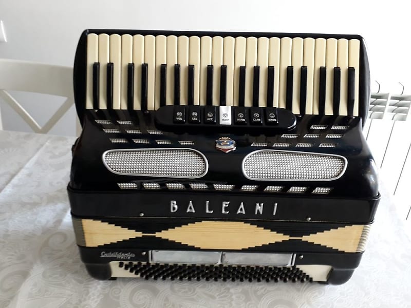 Accordion Acordeón Fisarmonica Akkordeon Baleani 120 Bajos Reverb