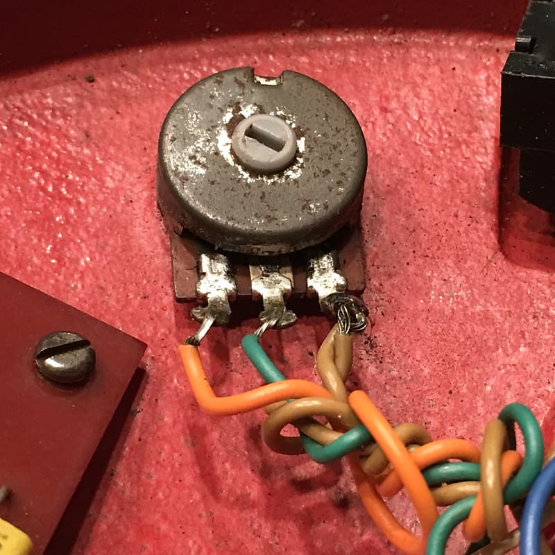 VINTAGE ORIGINAL RED 1968 DALLAS ARBITER FUZZ FACE GUITAR VINTAGE ORIGINAL RED 1968 DALLAS ARBITER FUZZ FACE GUITAR