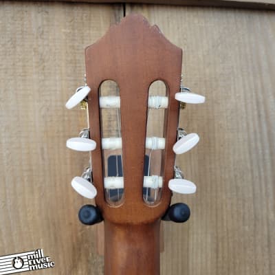 Yamaha C40 Acoustic Classical Guitar Used image 5