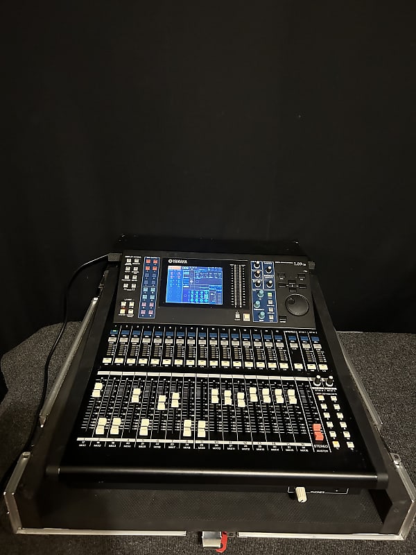 Yamaha LS9-16 Digital Audio Console w/ MY4AD Analog Input Card and