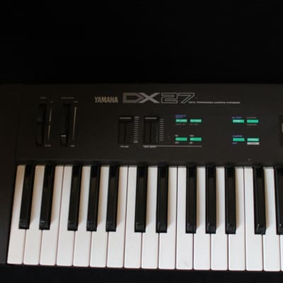 Yamaha DX27 image 2
