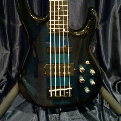 CARVIN *5-String Bass Guitar *NECK-THRU*ACTIVE-TONE *Gig-Bag*Made-in-USA* image 4
