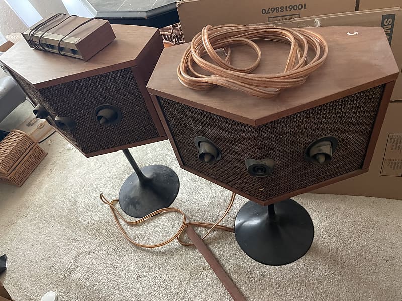 Bose 901 series III 1970’s - Walnut  			