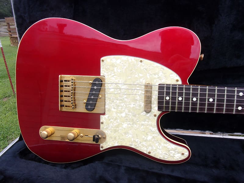 1985 Fender Telecaster Custom '62 Reissue MIJ, rare gold-plated, candy  apple red metallic finish