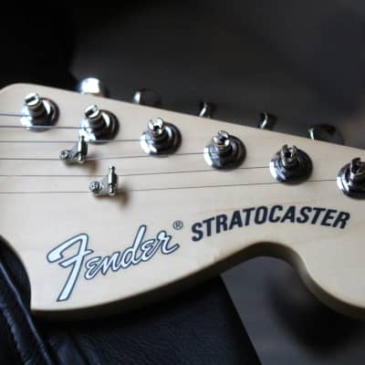 FENDER American Performer Stratocaster with Rosewood Fretboard Honey Burst GIGBAG, 3, 30 KG imagen 7