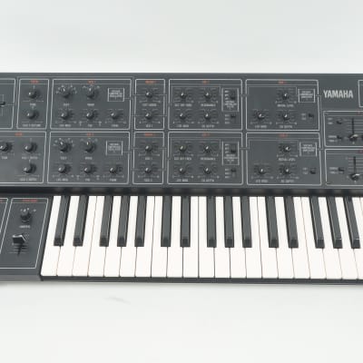 [SALE Ends July 14] YAMAHA CS15 37-Key Monophonic / Duophonic Analog Synthesizer CS-15