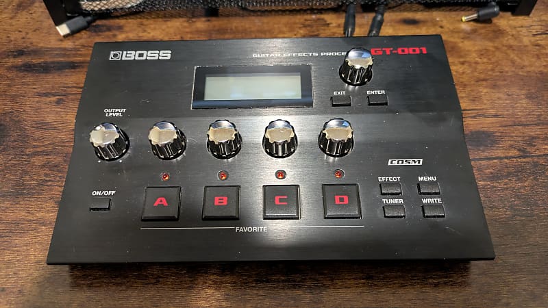 Boss GT-001