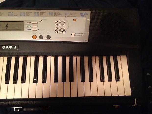 Piano yamaha on sale ypt 200
