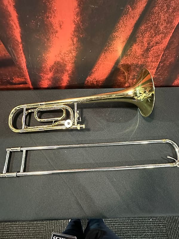 besson テナーバストロンボーンBE944 ベッソン テナーバストロンボーン