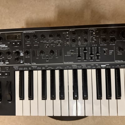 Novation AFX Station 25-Key Monophonic Synthesizer 2020 - Present - Black