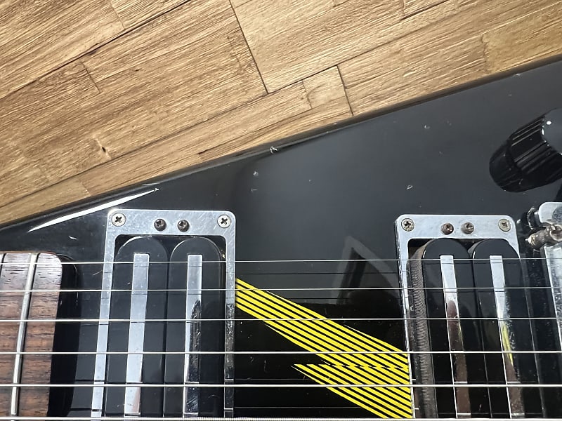 Aria Pro II XX Deluxe Flying V guitar 1980's -MIJ - Black
