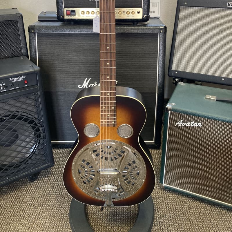 Resonator deals guitar reverb