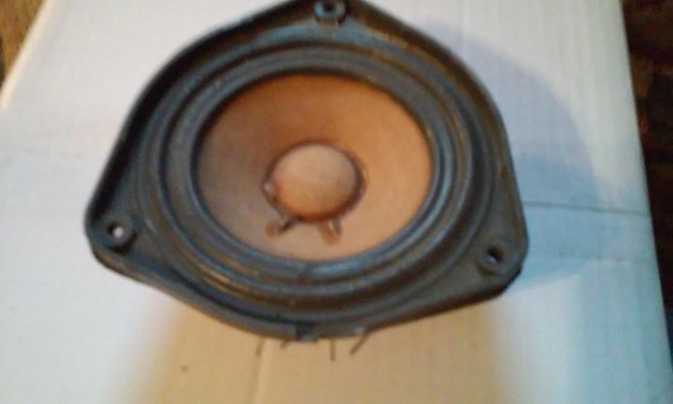 Bose clearance triangle speakers