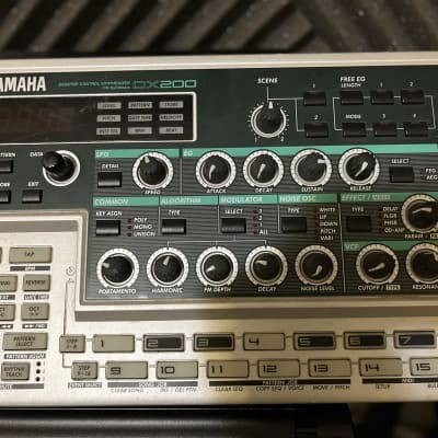Yamaha DX200 FM Synthesis Groovebox