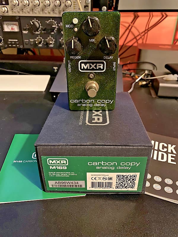 MXR M169 Carbon Copy Analog Delay