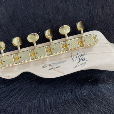 Fender Japan Telecaster Haruna Signature 2020 White / Gold