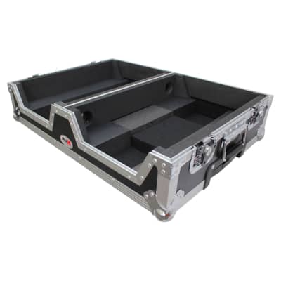 ProX 12" Mixer Case with Low-Profile Wheels and Retractable Handles (Black) image 4