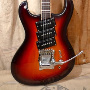 Mosrite V III 1984 Sunburst image 3