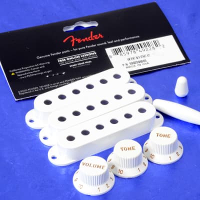 Fender '50s Style Stratocaster Accessory Kit, 0992096000 image 3