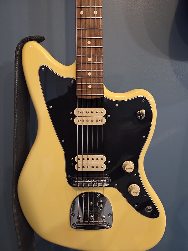 1本で2本分の満足？！ Fender Player Jazzmaster HH 1本で2本分の満足？！ Fender Player Jazzmaster HH - メルカリ