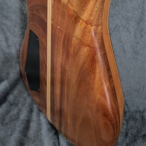 Semi Acoustic, Piezo Only Bass Horingo & Mahognay, handmade Semi Acoustic, Piezo Only Bass Horingo & Mahognay, handmade