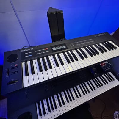 Roland Alpha Juno-1 49-Key Programmable Polyphonic Synthesizer 1985 - 1988 - Black