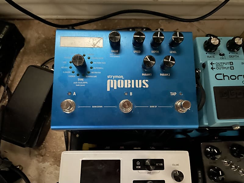 Strymon Mobius