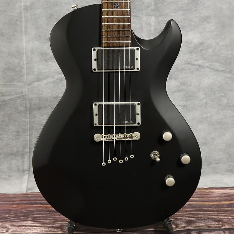 入手困難 Cort EVL-Z4 エレキギター マットブラック 入手困難 Cort EVL-Z4 エレキギター マットブラック - メルカリ